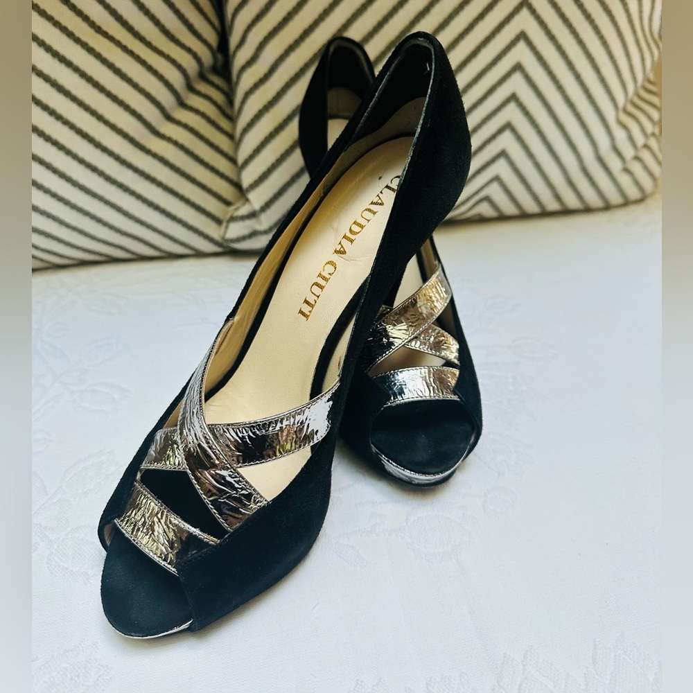 Cluadia Ciutti Black Suede With Siver Crisscross Detail Heel, Size 8.5